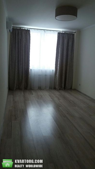 Rent out 2-room apartment. Киев,  Чавдар — photo 8