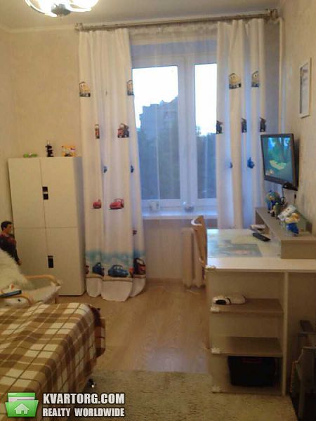 Sell 3-room apartment. Киев, Урловская — photo 2