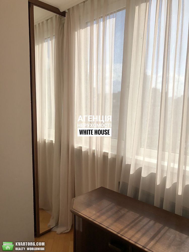 Sell 4-room apartment. Киев,  Урловская — photo 7