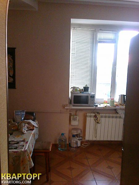 Sell 3-room apartment. Киев,  40-летия Октября просп — photo 4