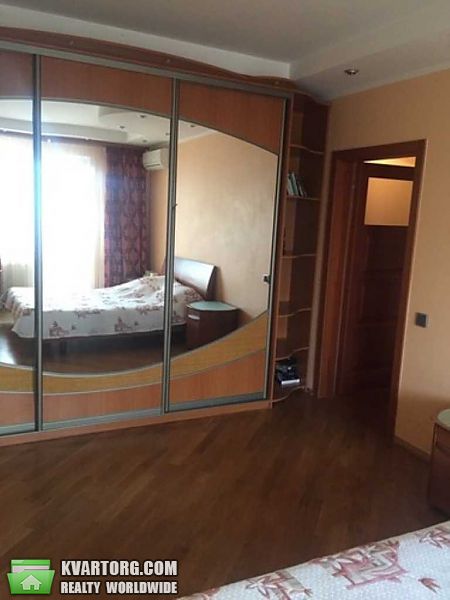 Rent out 3-room apartment. Киев,  Северная — photo 7