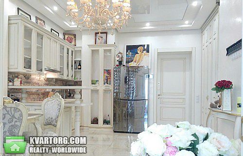 Rent out 2-room apartment. Киев,  Драгомирова — photo 1