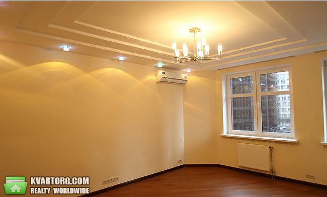 Sell 3-room apartment. Киев,  Щорса — photo 1