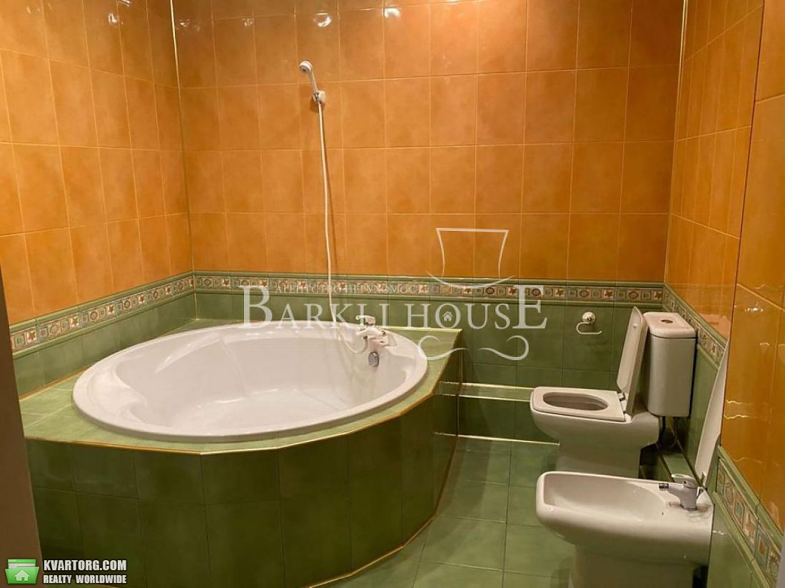 Rent out 4-room apartment. Киев,  Дмитриевская — photo 7