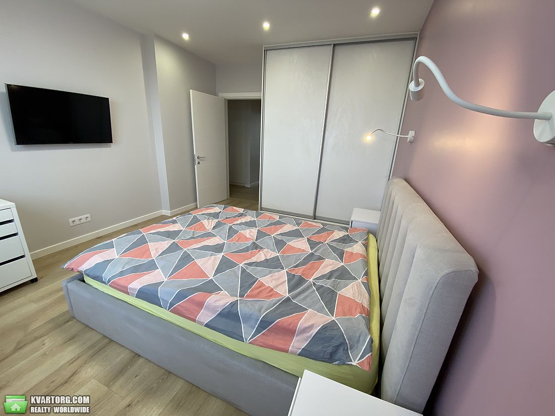 Rent out 2-room apartment. Киев, Воскресенська — photo 10