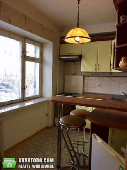 Sell 2-room apartment. Киев,  Российская — photo 1