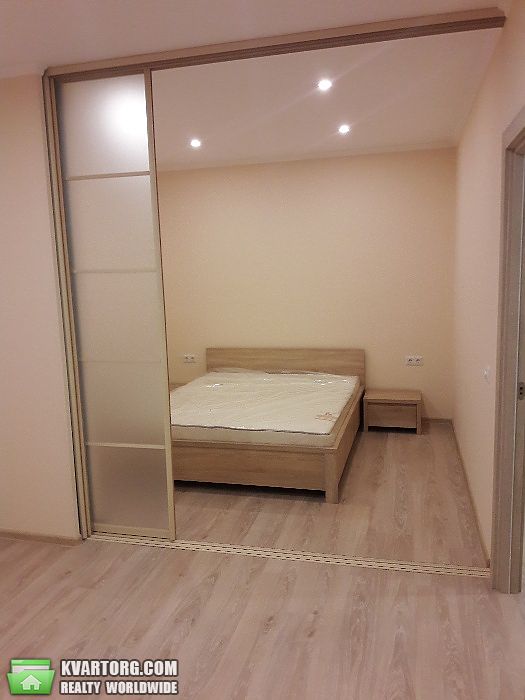Rent out 2-room apartment. Киев,  Светлая — photo 6