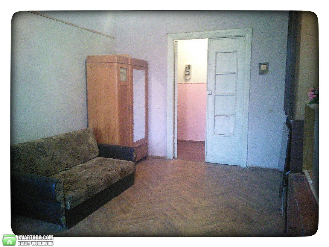 Sell 2-room apartment. Киев,  Метростроевская — photo 2