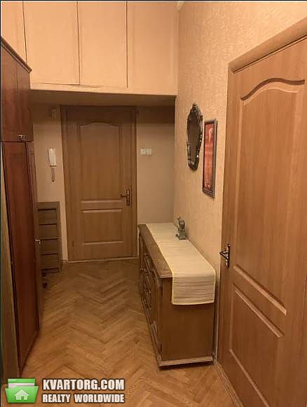 Rent out 2-room apartment. Киев,  Стадионная — photo 3