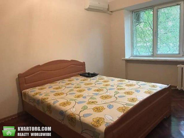 Rent out 2-room apartment. Киев,  Героев Обороны — photo 6