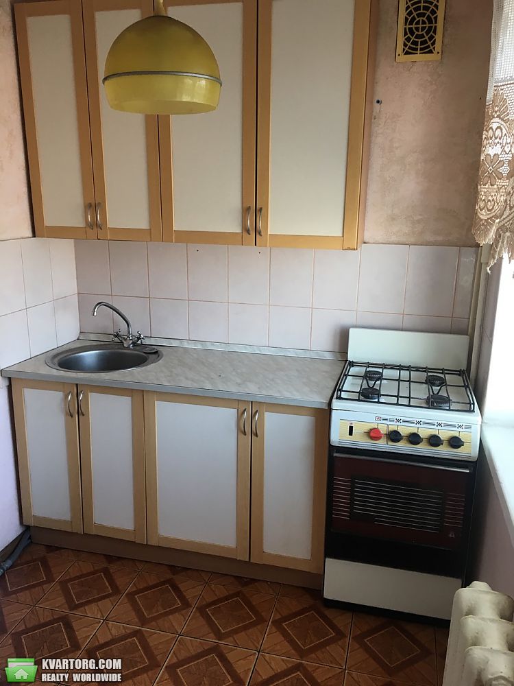 Rent out 2-room apartment. Киев,  Курчатова — photo 3