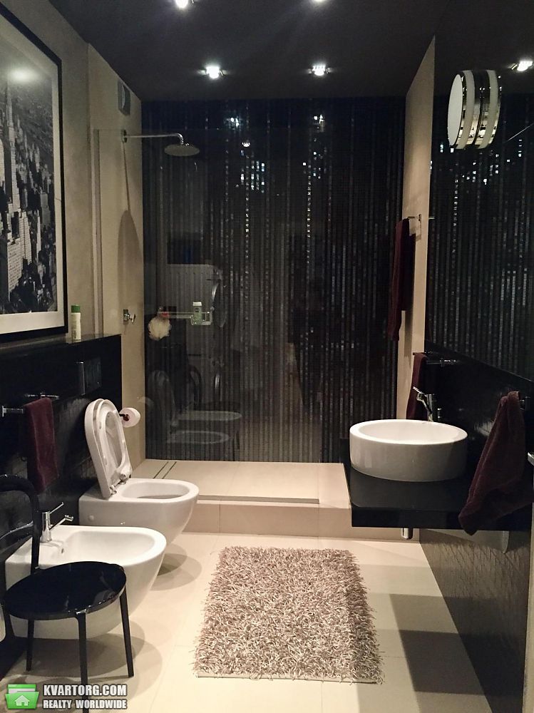 Rent out 3-room apartment. Киев,  Черновола — photo 6