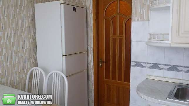 Sell 3-room apartment. Киев,  Героев Днепра — photo 8
