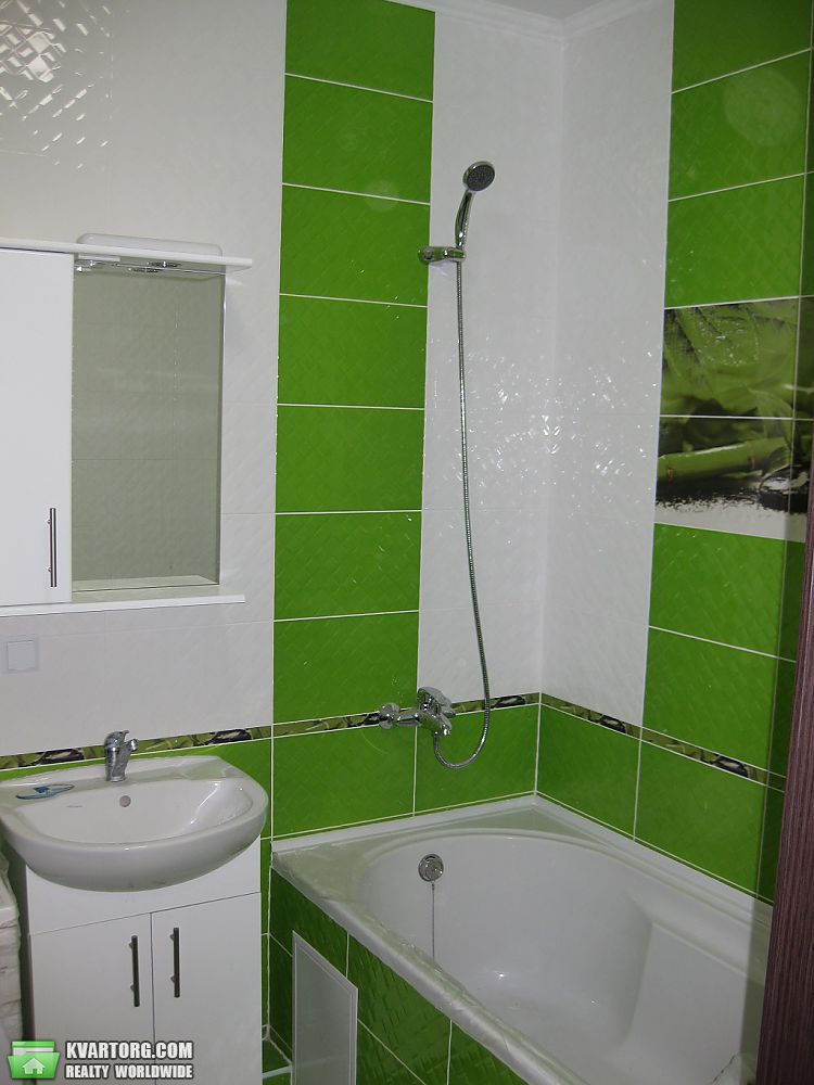 Rent out 2-room apartment. Киев,  Ямская — photo 8