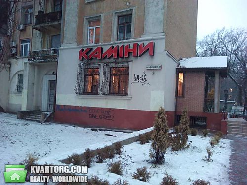 Sell shop. Киев, Воздухофлотский пр — photo 1