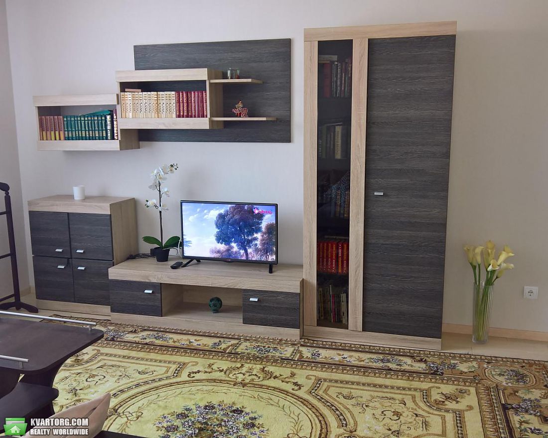 Rent out 4-room apartment. Киев, Патриарха Скрыпника — photo 2