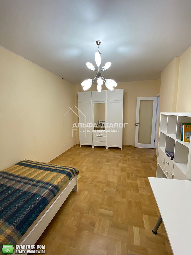 Rent out 3-room apartment. Киев,  Руданского — photo 3