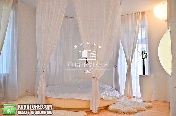 Rent out 3-room apartment. Киев,  Большая Житомирская — photo 2