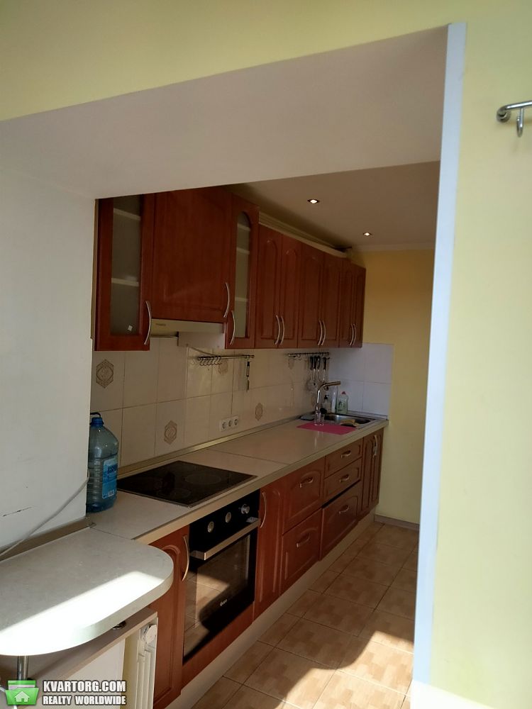 Rent out 1-room apartment. Киев, Галана — photo 2