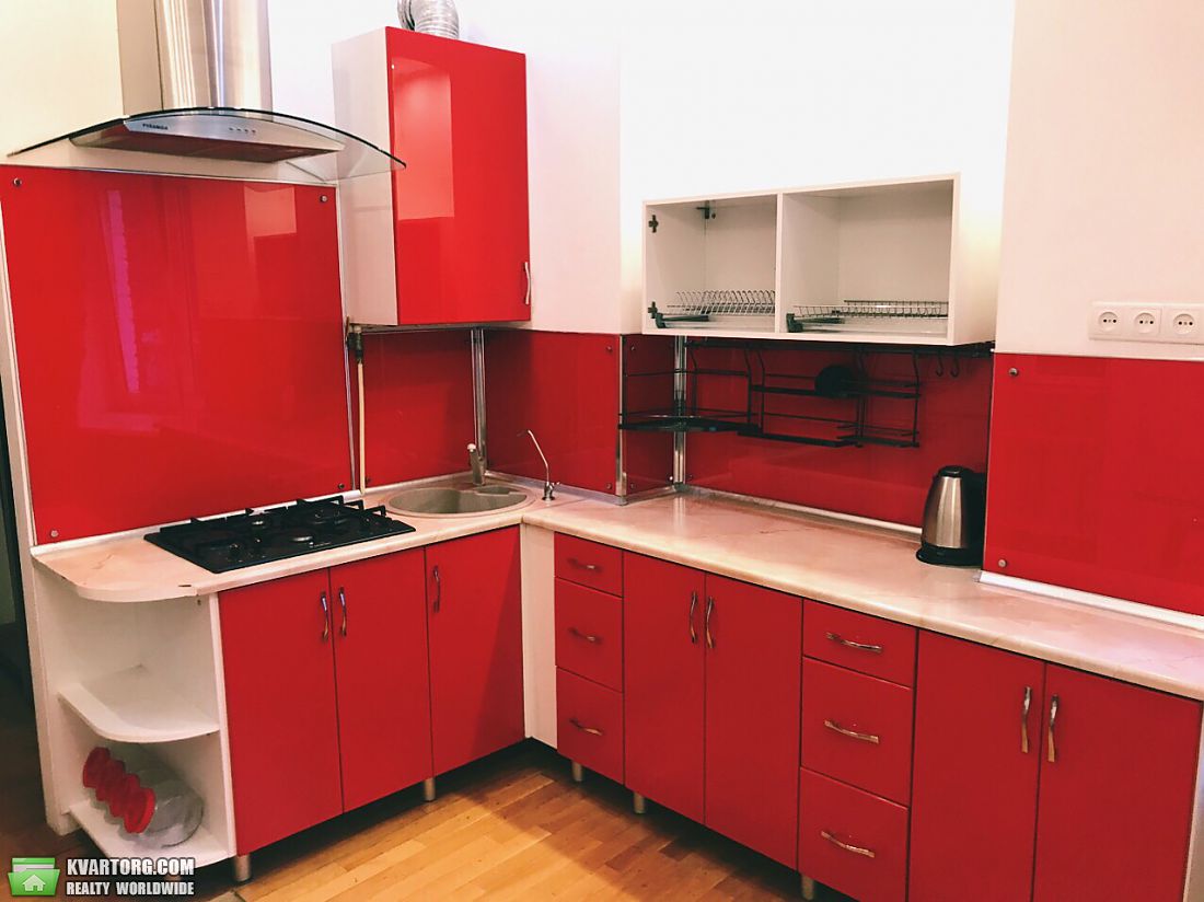 Rent out 3-room apartment. Киев,  Пушкинская — photo 3