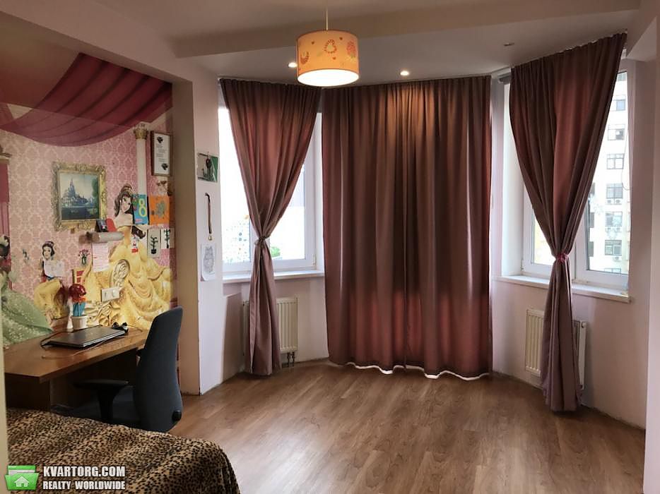 Rent out 4-room apartment. Киев,  Полтавская — photo 6
