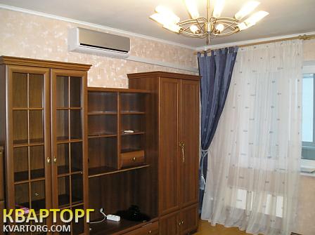 Rent out 2-room apartment. Киев,  Крушельницкой — photo 1