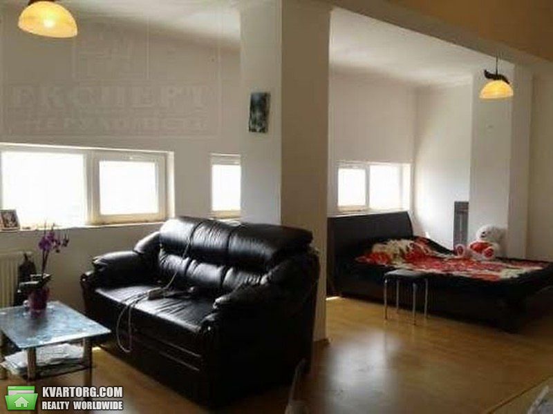 Sell 1-room apartment. Киев,  Комарова — photo 1