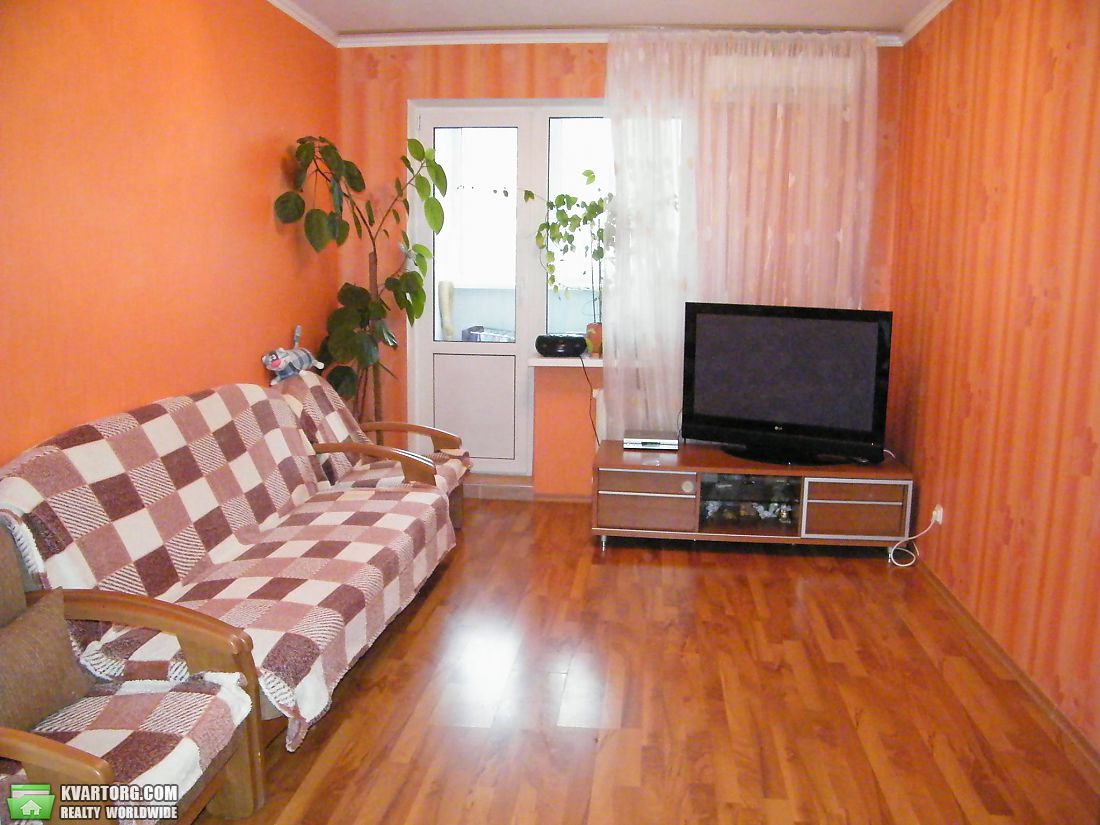 Sell 3-room apartment. Киев,  Симиренко — photo 1
