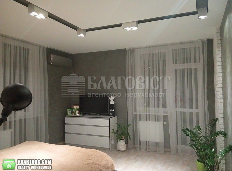 Sell 2-room apartment. Киев,  Завальная — photo 1