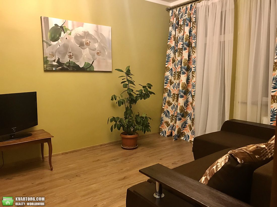 Rent out 1-room apartment. Киев,  Автозаводская — photo 6
