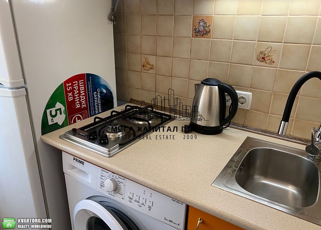Rent out 1-room apartment. Киев, Яна Василя — photo 3