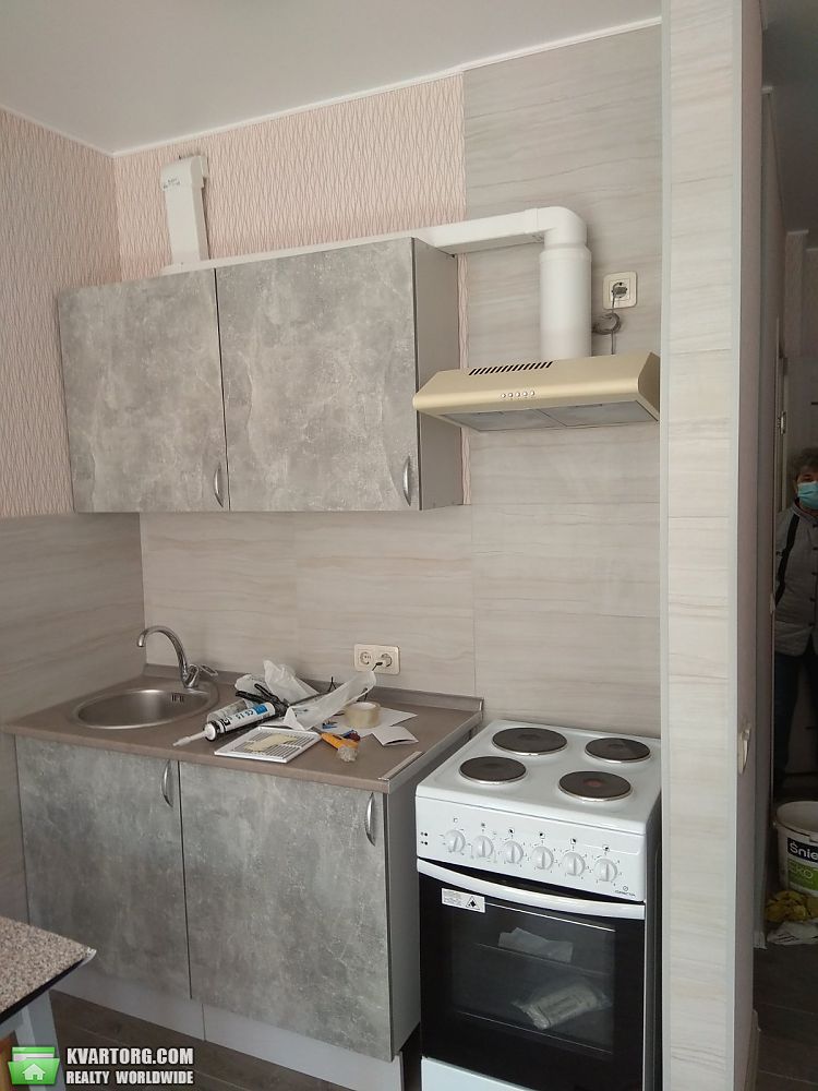 Rent out 1-room apartment. Киев,  Харьковское шоссе — photo 3