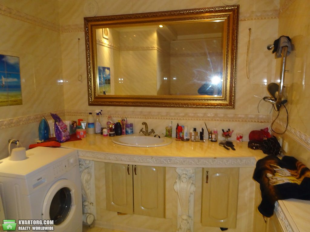 Sell 3-room apartment. Киев,  Тепличная — photo 5