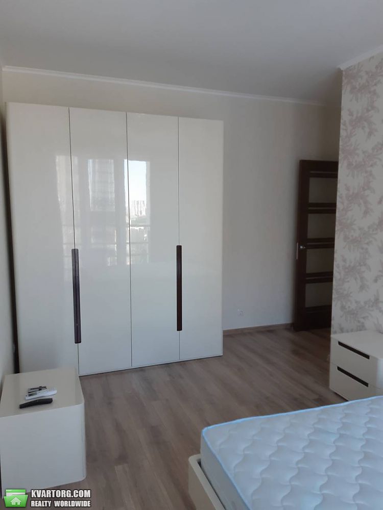 Rent out 2-room apartment. Киев,  Демиевская — photo 9