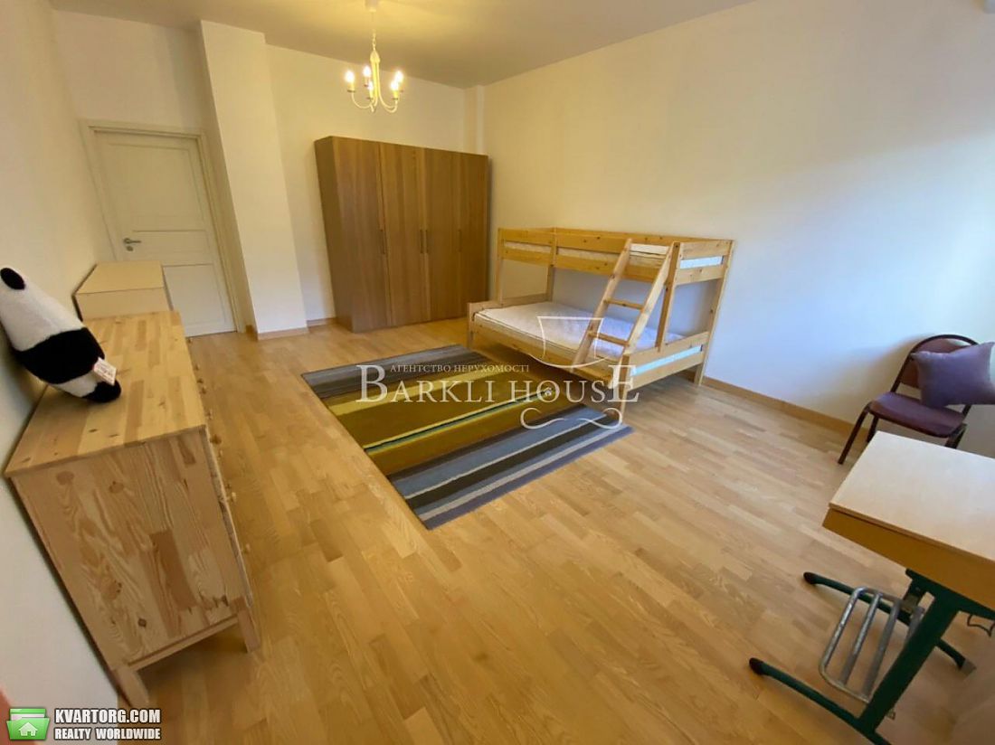 Rent out 4-room apartment. Киев,  Тургеневская — photo 6