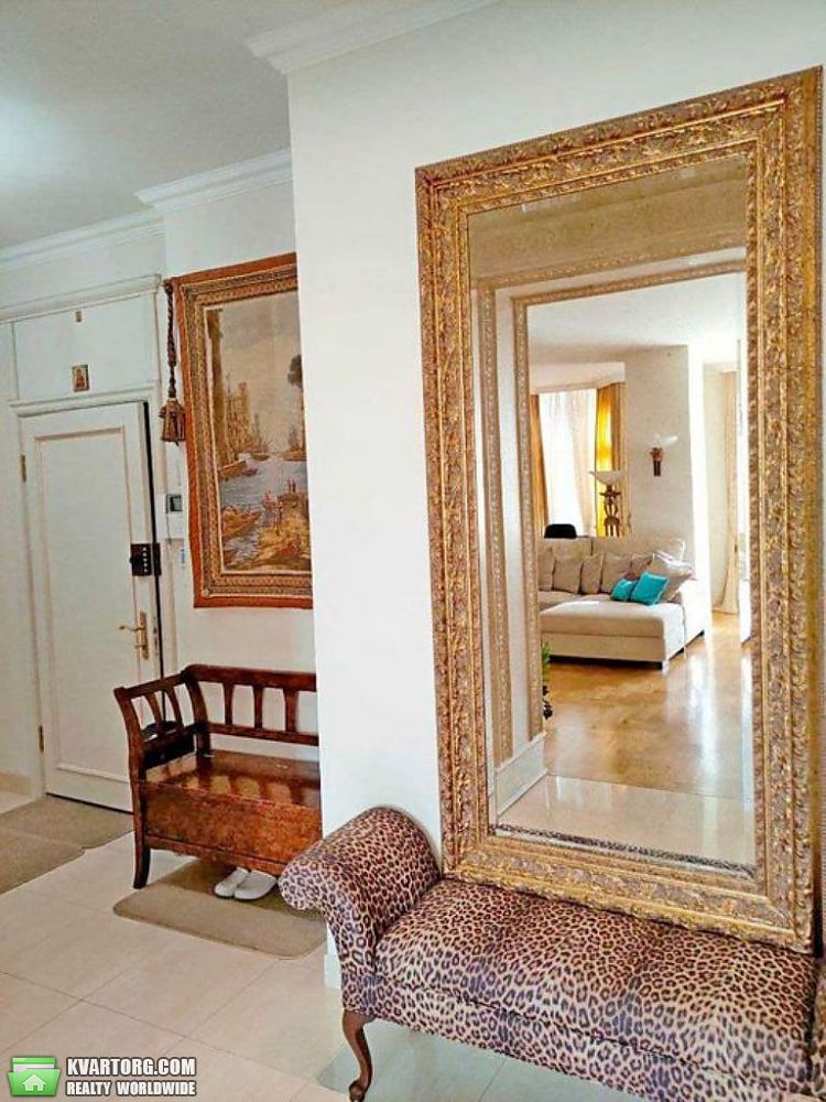 Rent out 3-room apartment. Киев,  Кловский спуск — photo 8