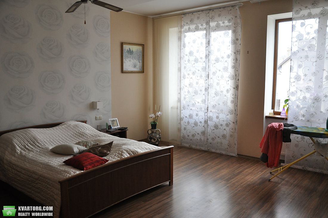 Sell house. Киев, Чайкинская — photo 10