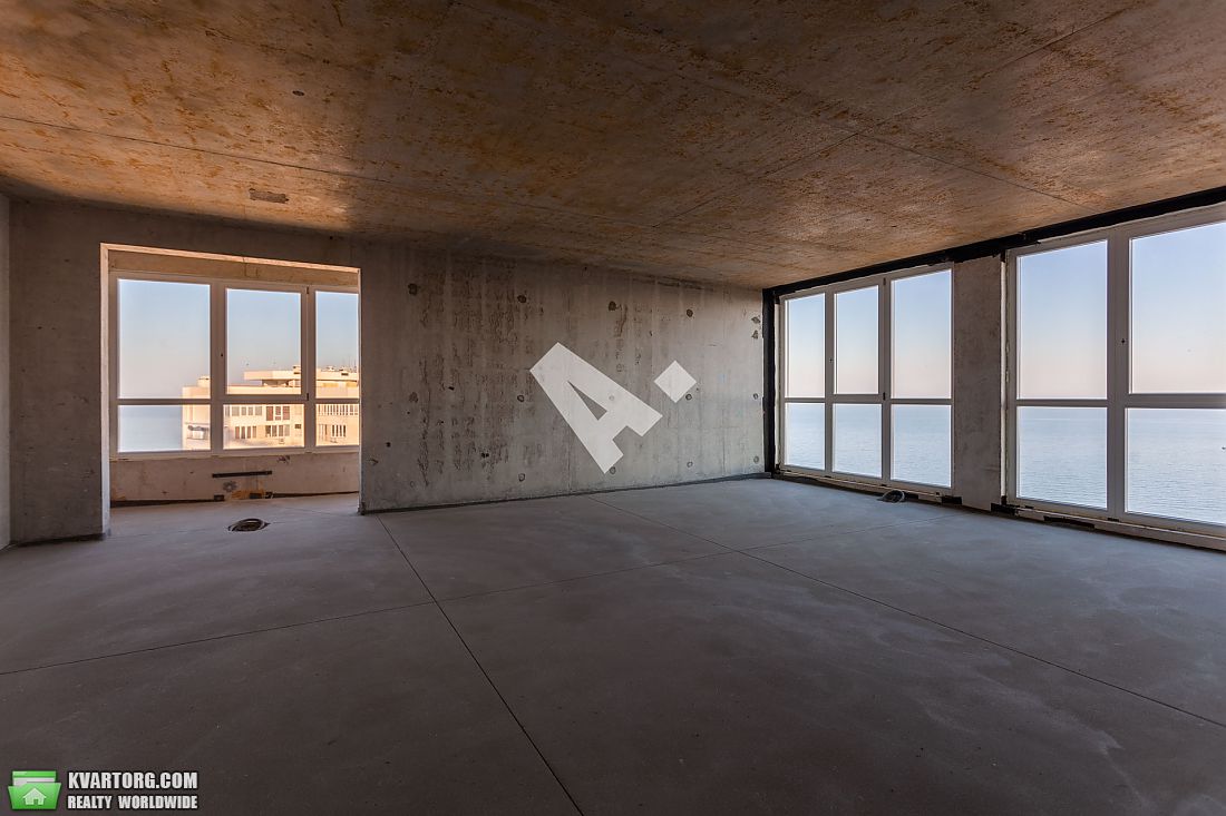 Sell 3-room apartment. Одесса, Новобереговая — photo 1
