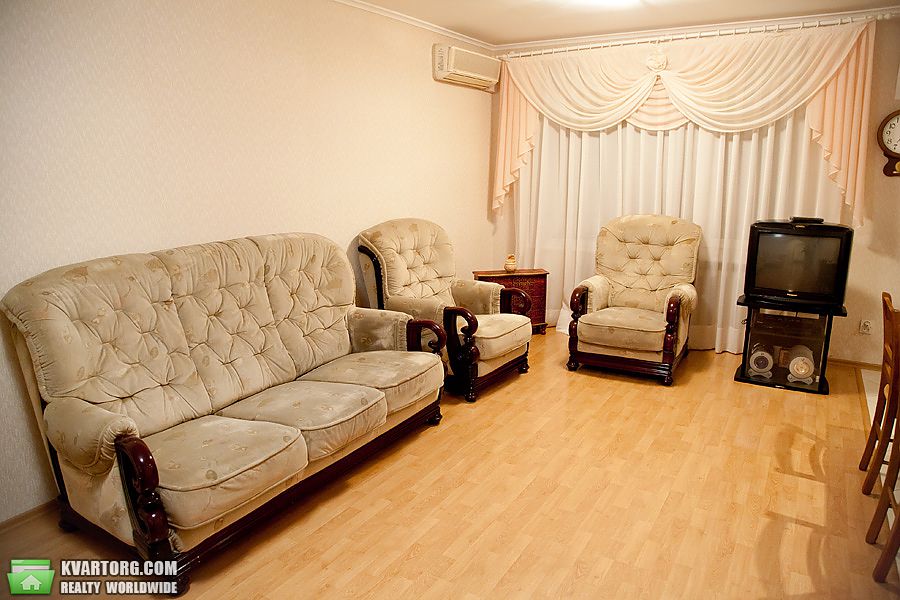 Rent out 1-room apartment. Днепропетровск, Проспект Правды — photo 1