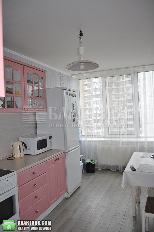 Rent out 3-room apartment. Киев,  Героев Сталинграда пр — photo 3