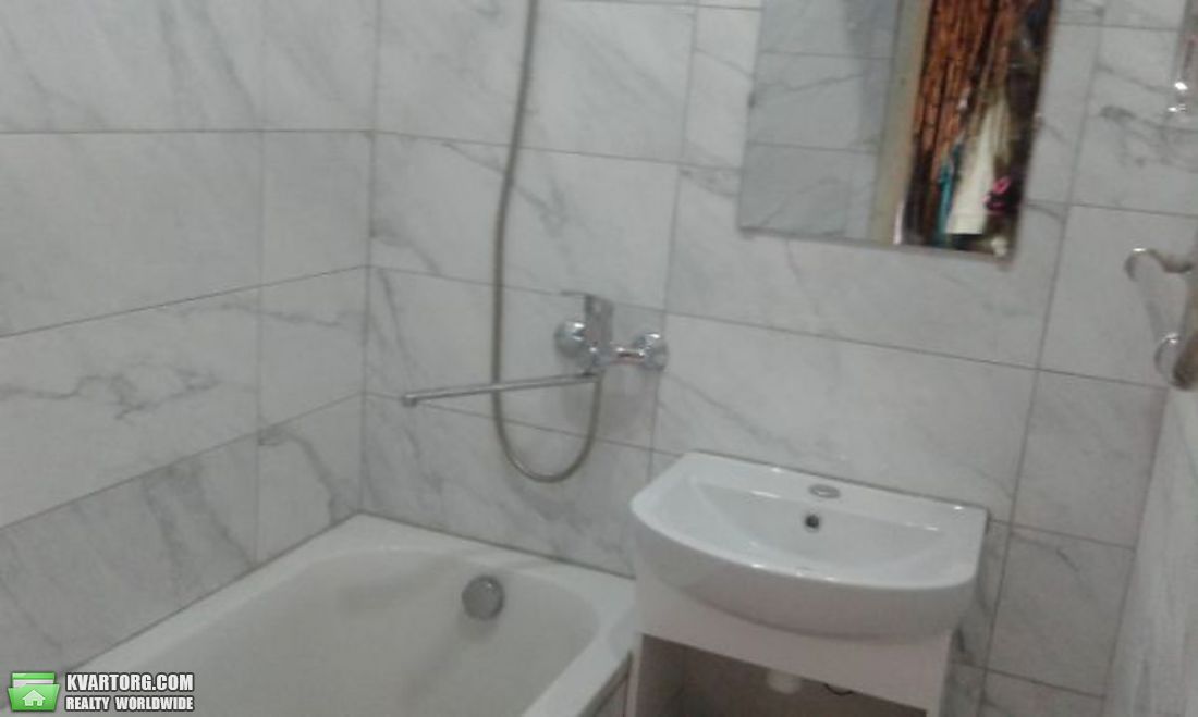 Sell 3-room apartment. Киев,  Дубровицкая — photo 8