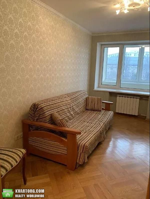 Rent out 3-room apartment. Киев,  Пимоненко — photo 3