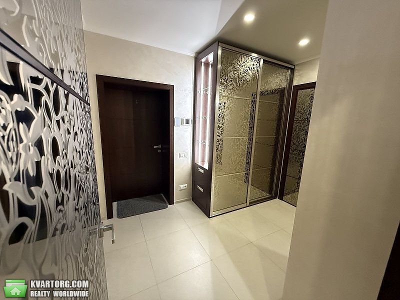 Rent out 3-room apartment. Днепропетровск, Василя Жуковського — photo 2