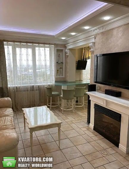 Rent out 3-room apartment. Киев,  Озерная — photo 1