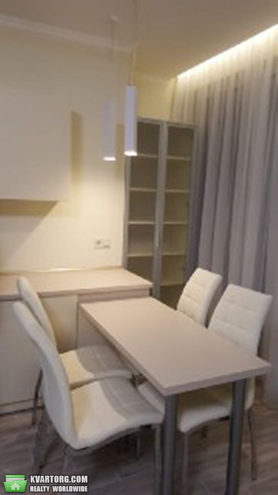 Rent out 2-room apartment. Днепропетровск, Дзержинского ул. — photo 9