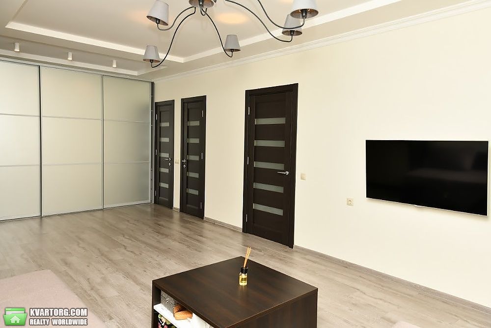 Sell 2-room apartment. Киев,  Глушкова пр — photo 2