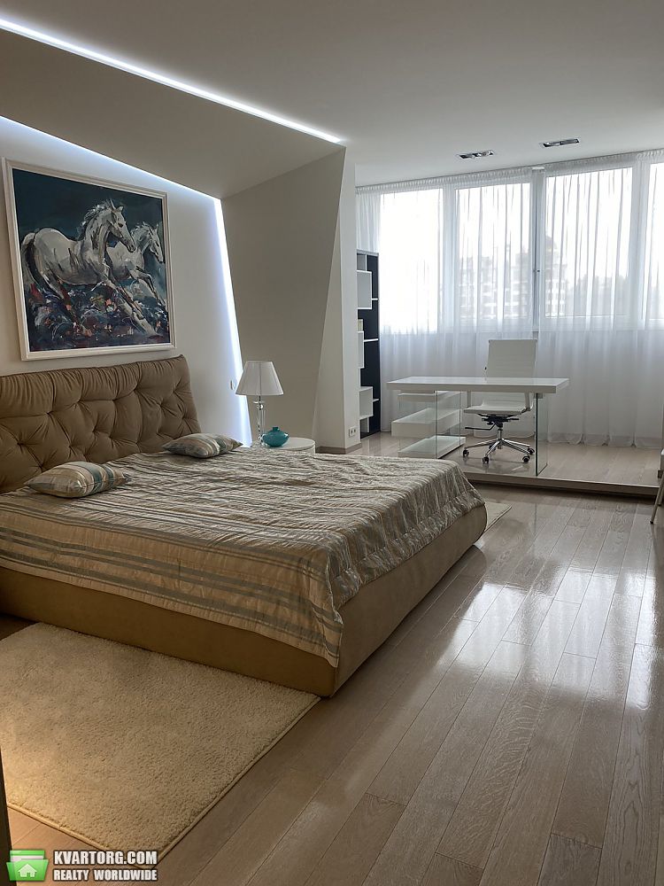 Rent out 3-room apartment. Киев, Драгомирова — photo 1