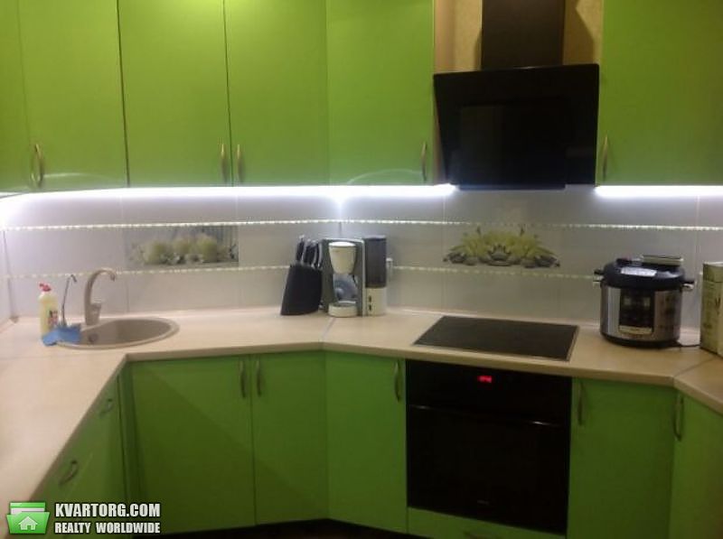 Sell 3-room apartment. Киев,  Милославская — photo 1