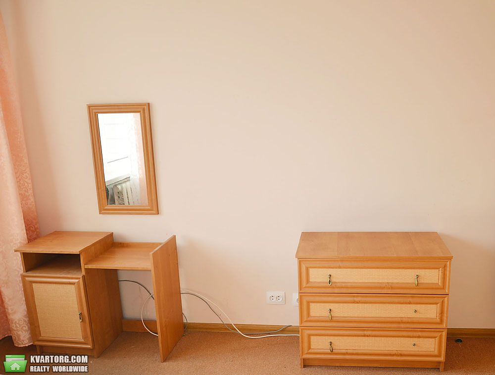 Rent out 2-room apartment. Киев,  Предславинская — photo 5