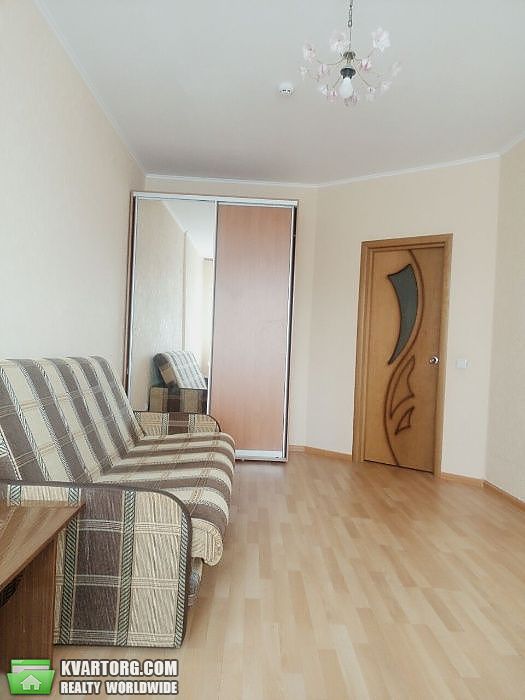Sell 2-room apartment. Киев,  Ужвий — photo 2